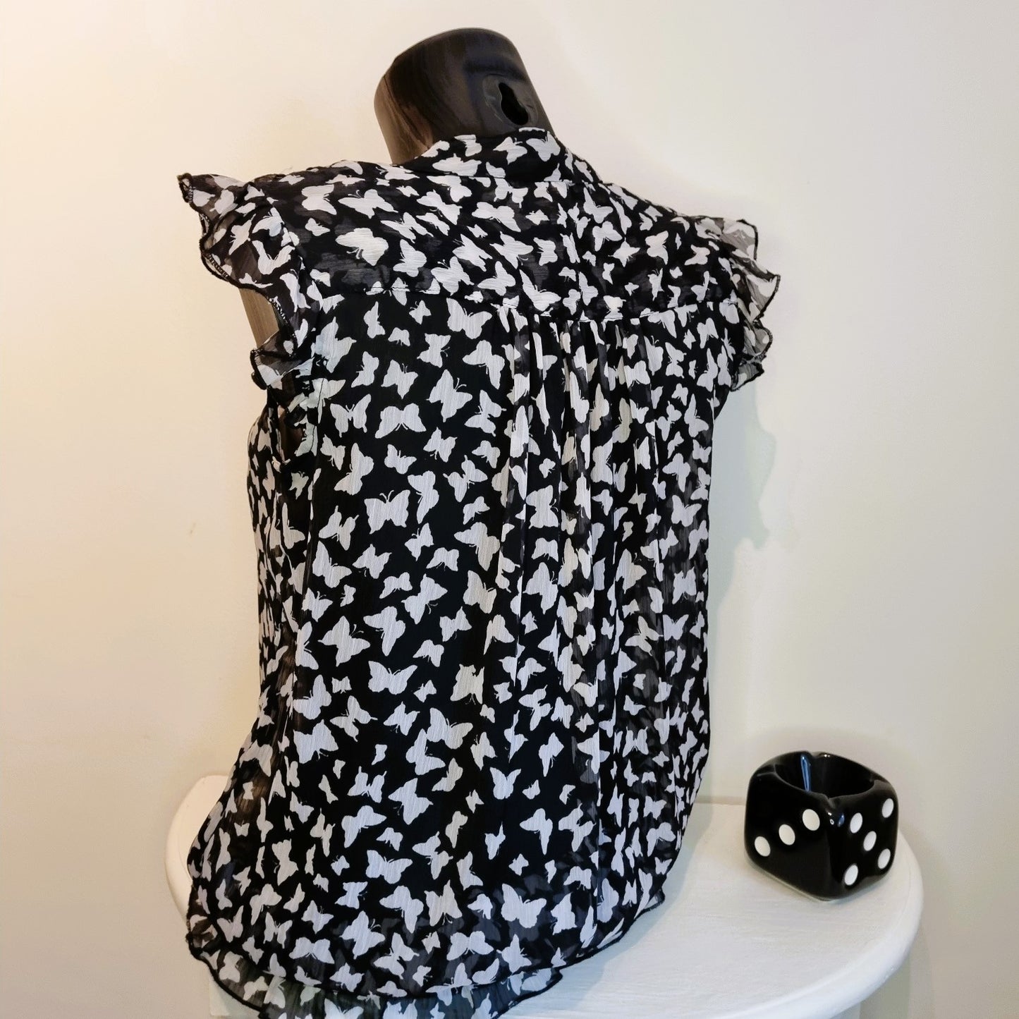 Tramp - Black & white frilled butterfly blouse