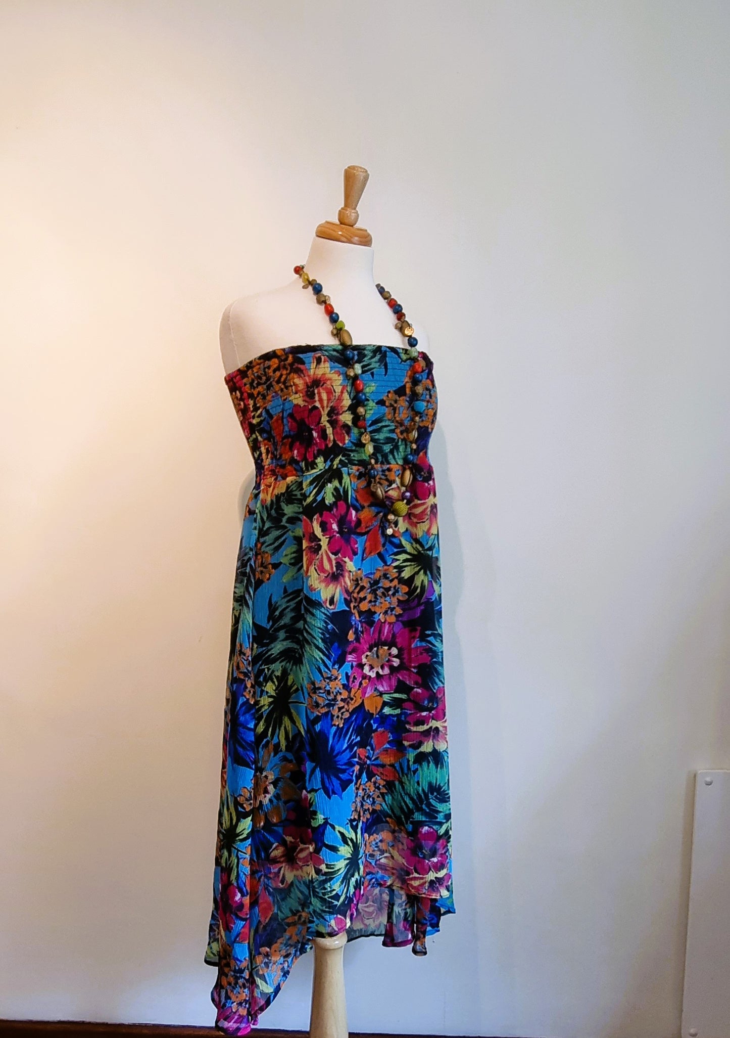 News - Colorful strapless long hi-lo hem summer dress