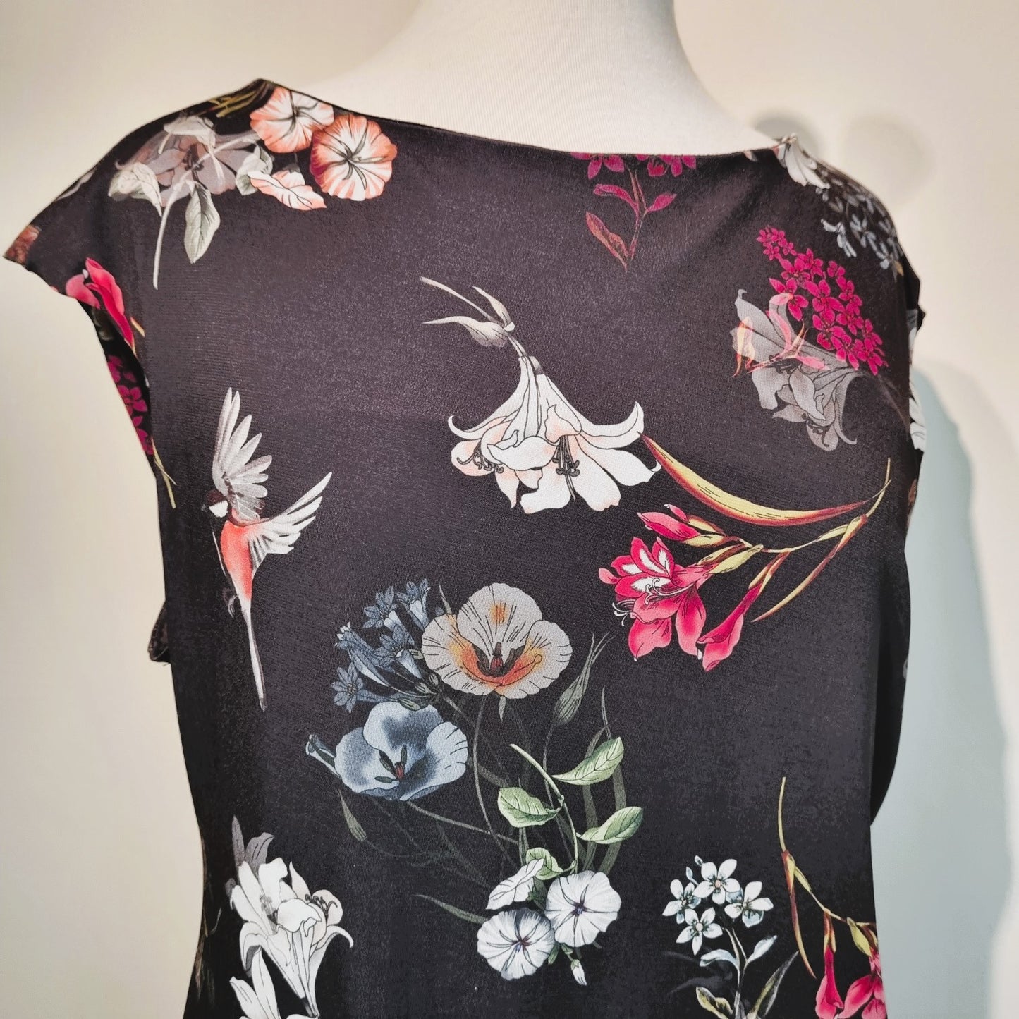 Wallis Petite - Black flower print dress