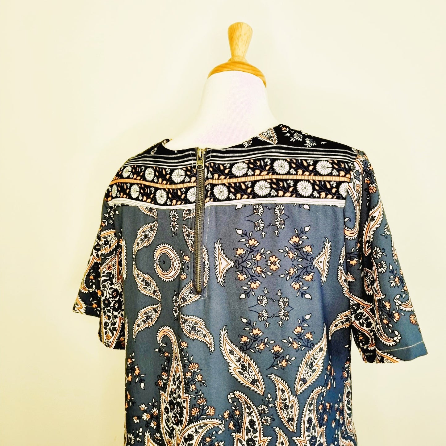 Cheroke Los Angeles - Blue & Pink paisley midi dress