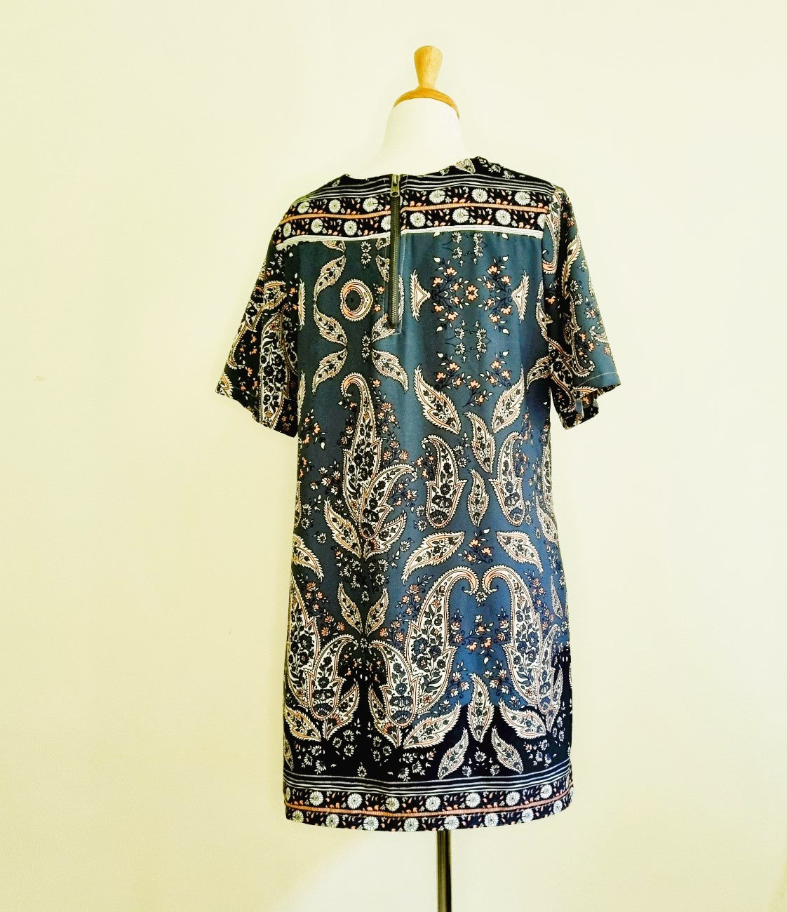 Cheroke Los Angeles - Blue & Pink paisley midi dress