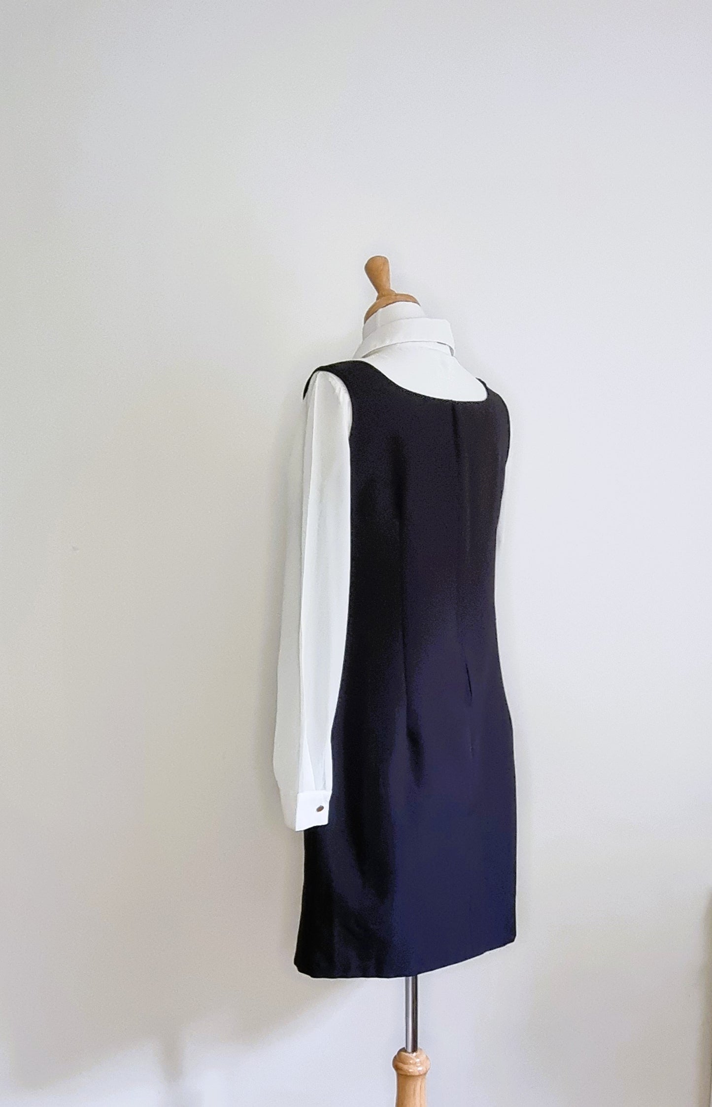 Kelso - Black tunic sleeveless dress