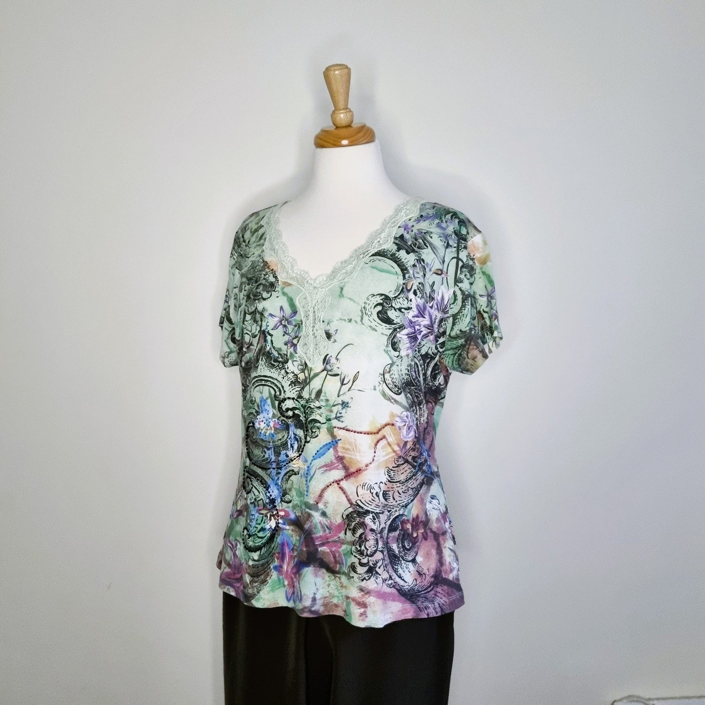 Queenspark Woman - Green bead embellished V-neck blouse