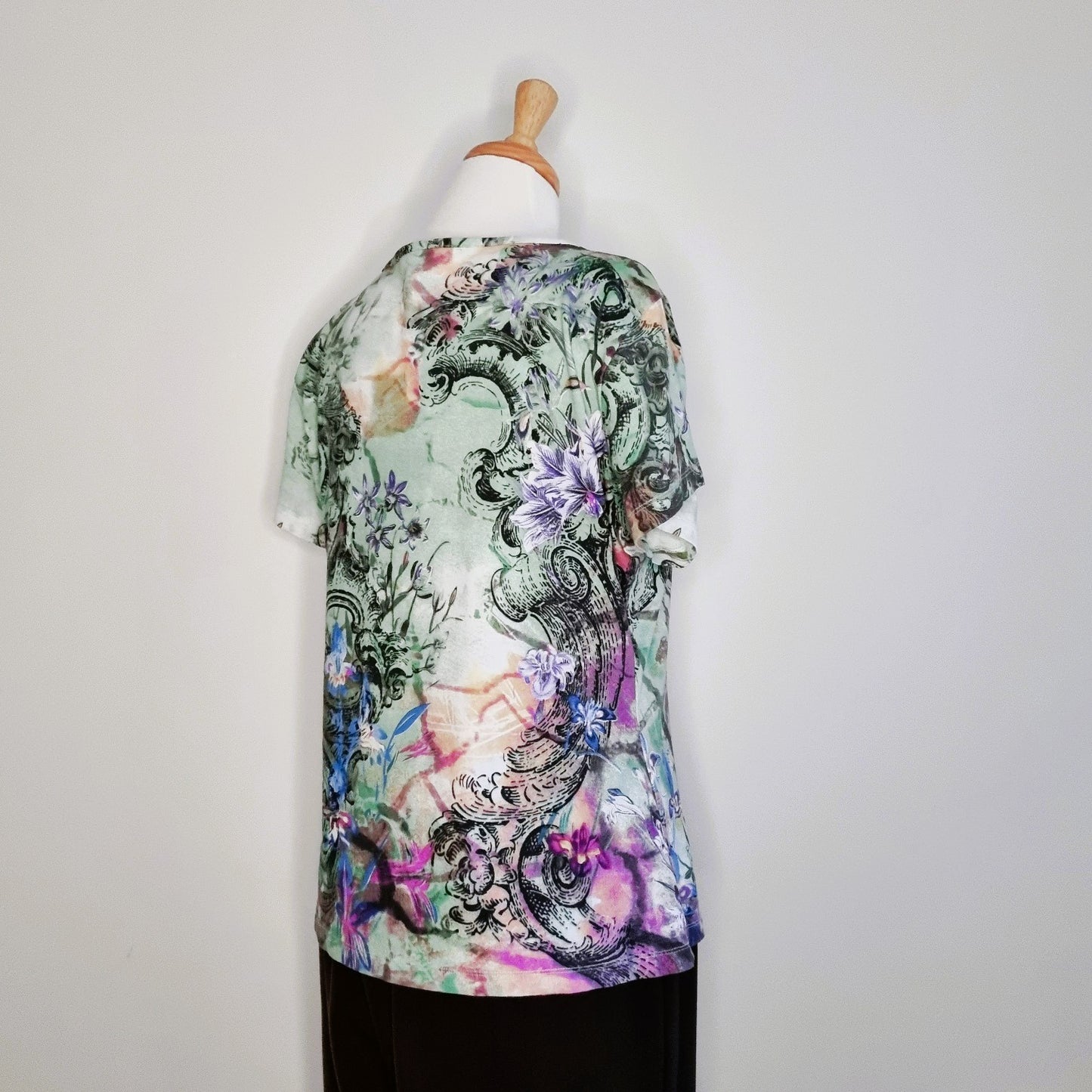 Queenspark Woman - Green bead embellished V-neck blouse