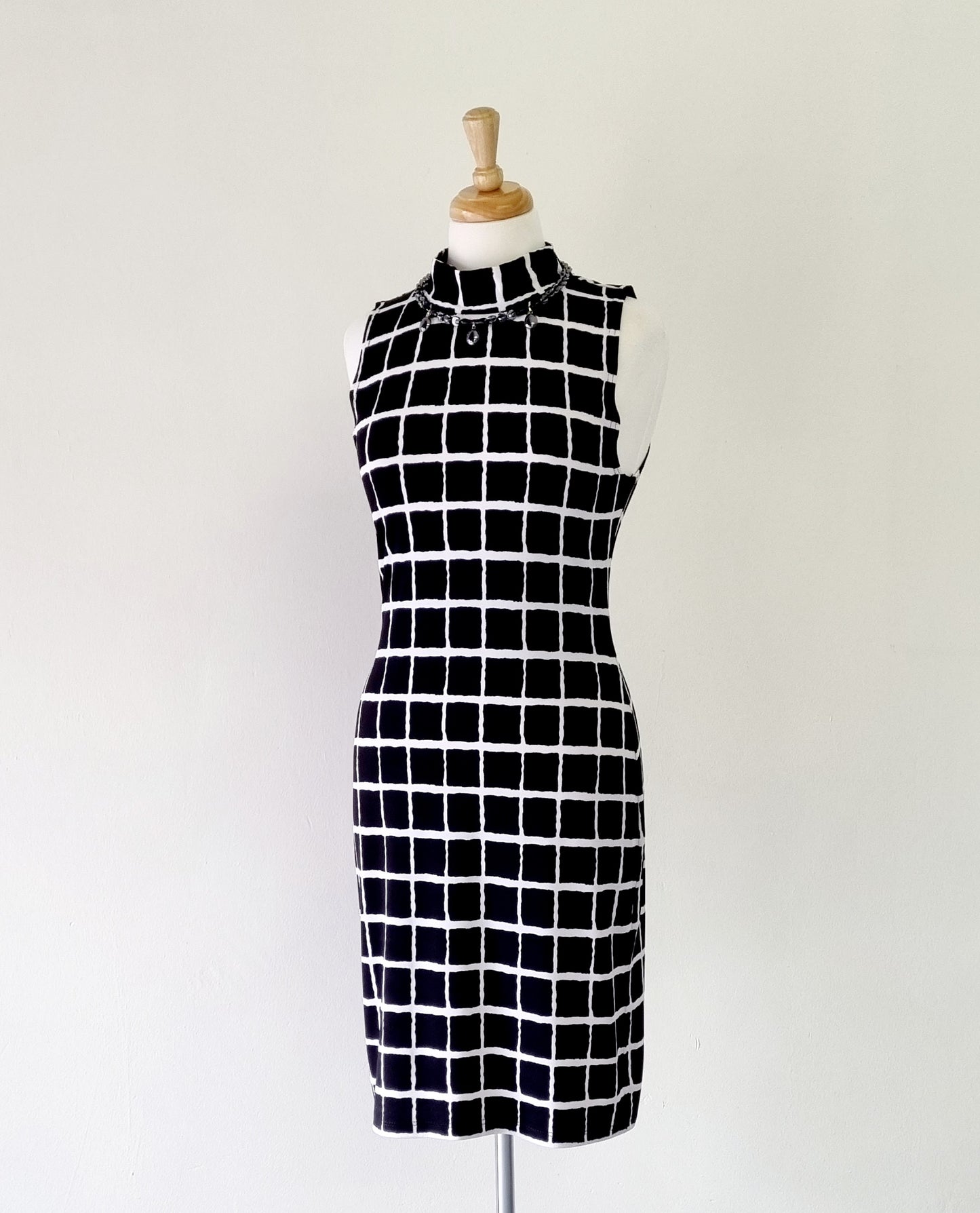 Revenge - Black & white sleeveless midi dress