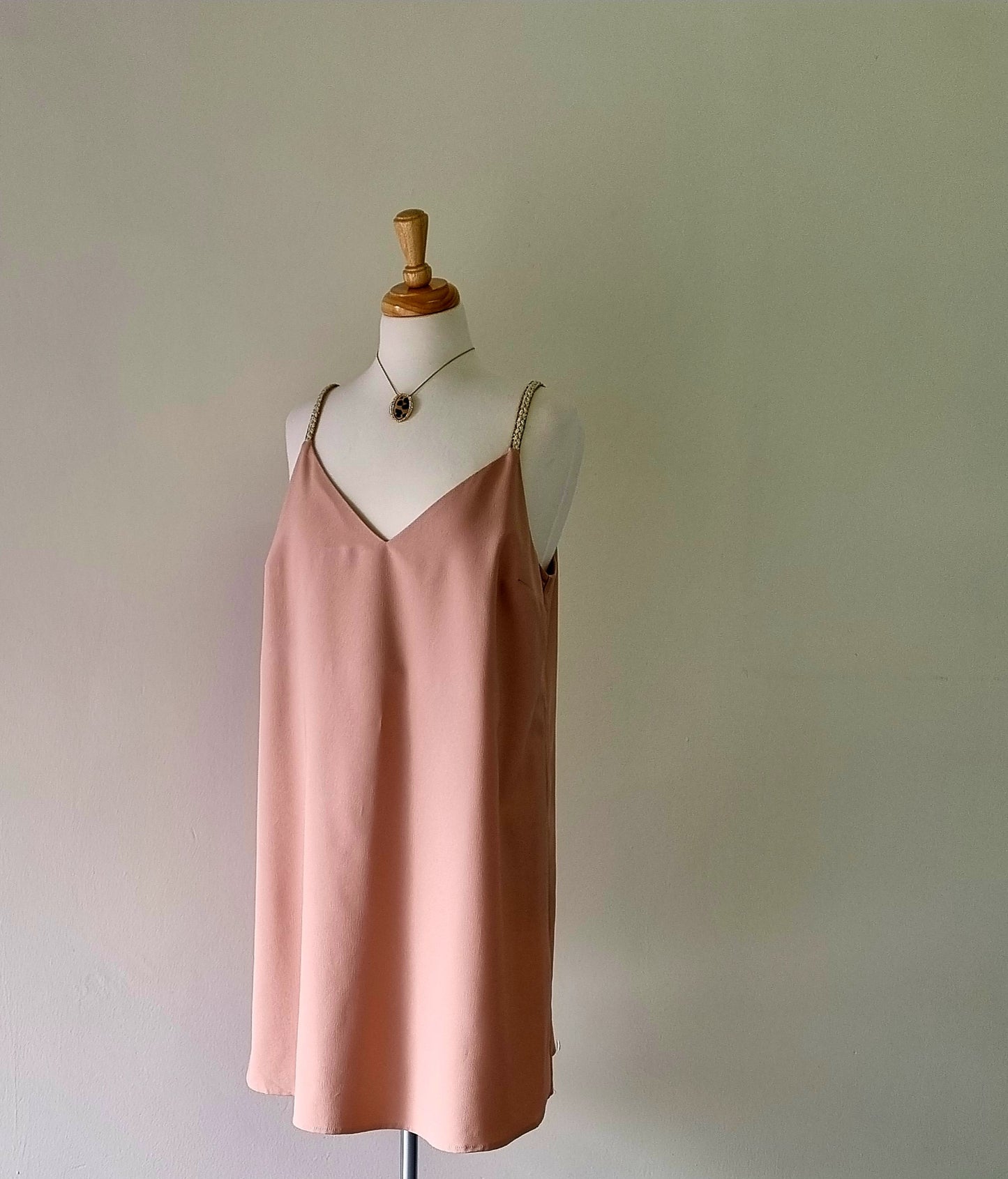 River Island - Fawn V neck lined corded shoulder strap cocktail dress