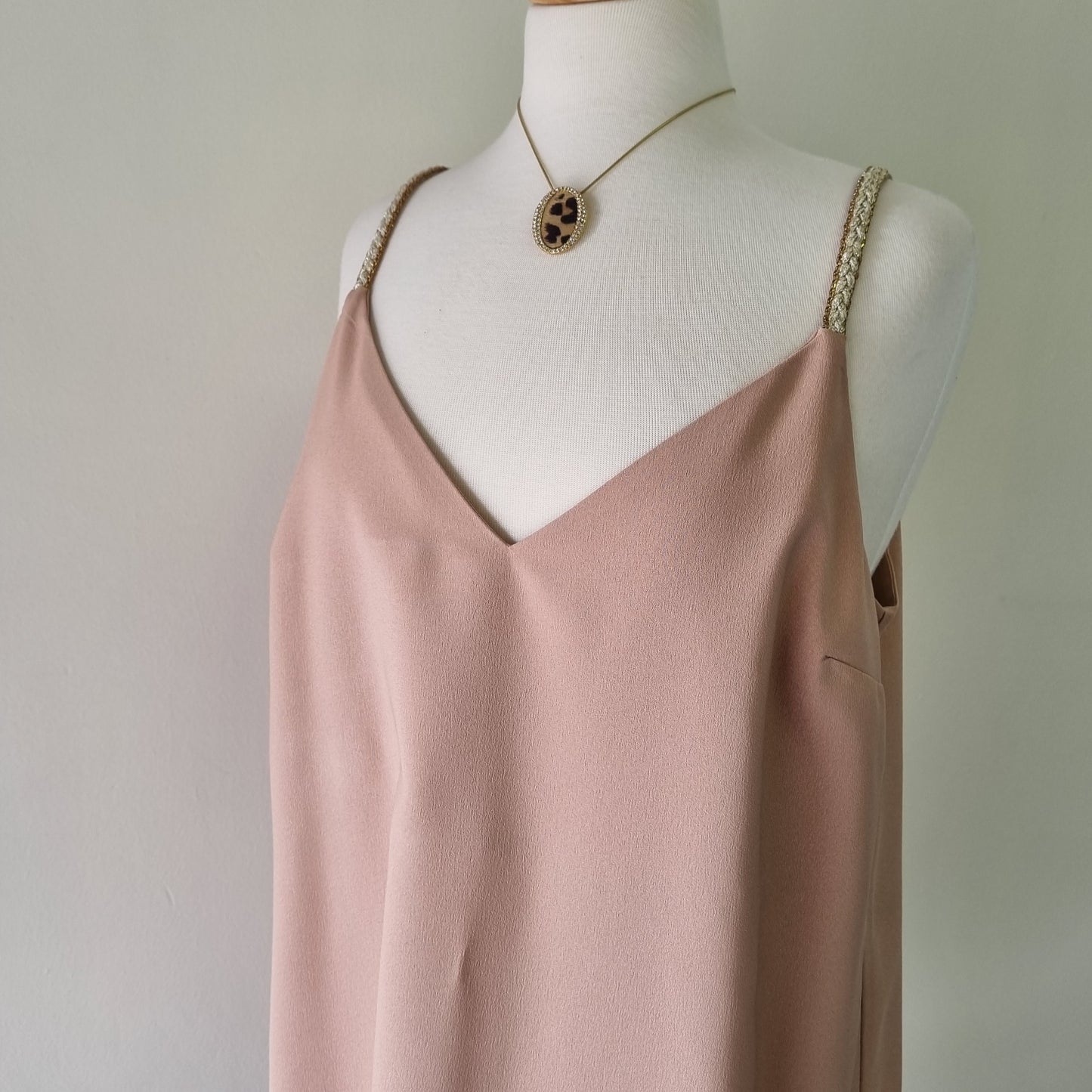 River Island - Fawn V neck lined corded shoulder strap cocktail dress