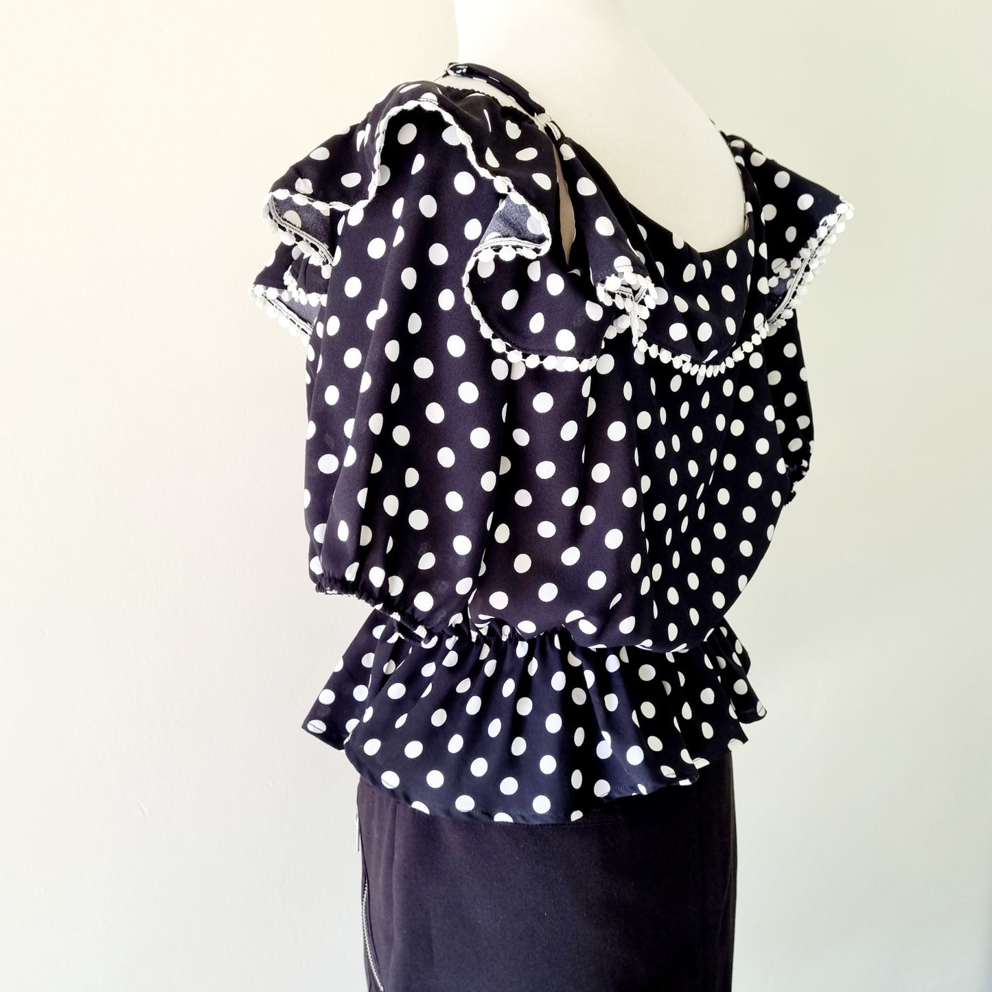 Sissy Boy - Black & white polka dot blouse with lace trimmings