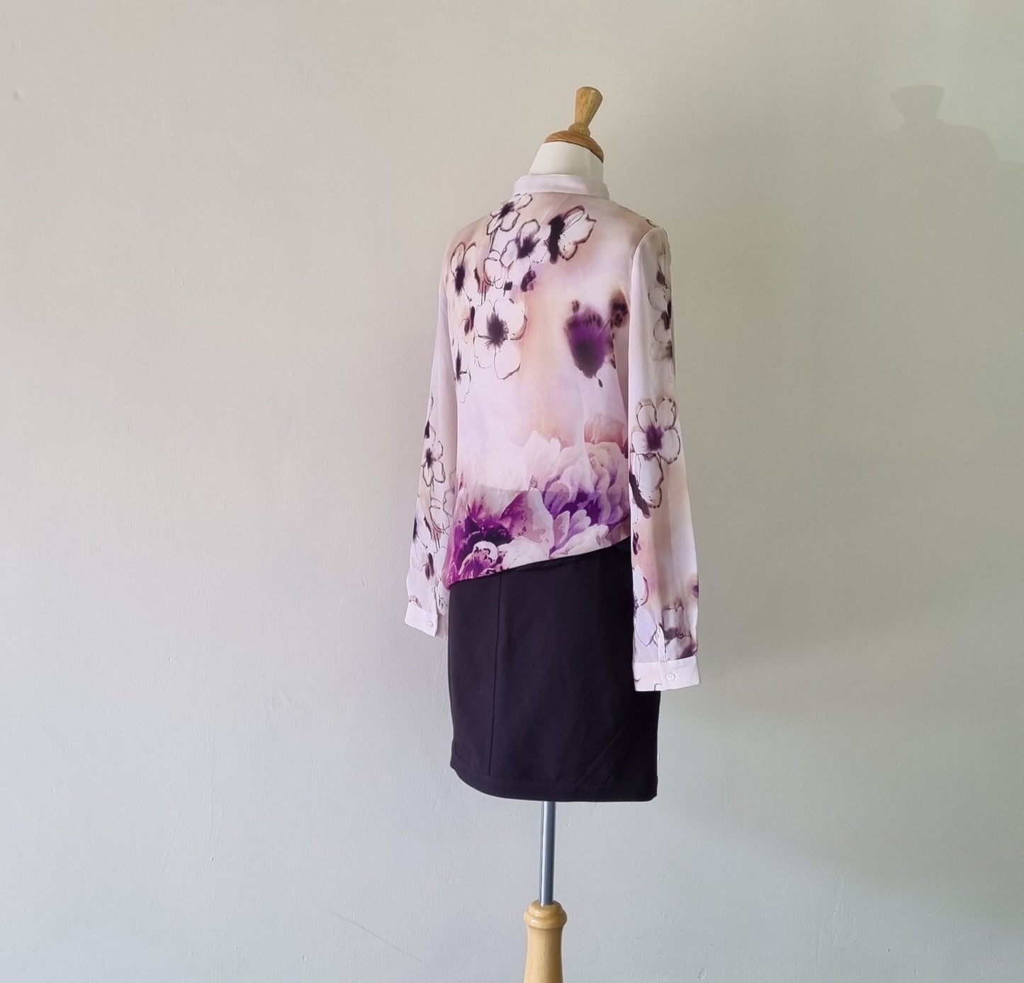 House of Envy - Beige & Purple front zip long sleeve blouse