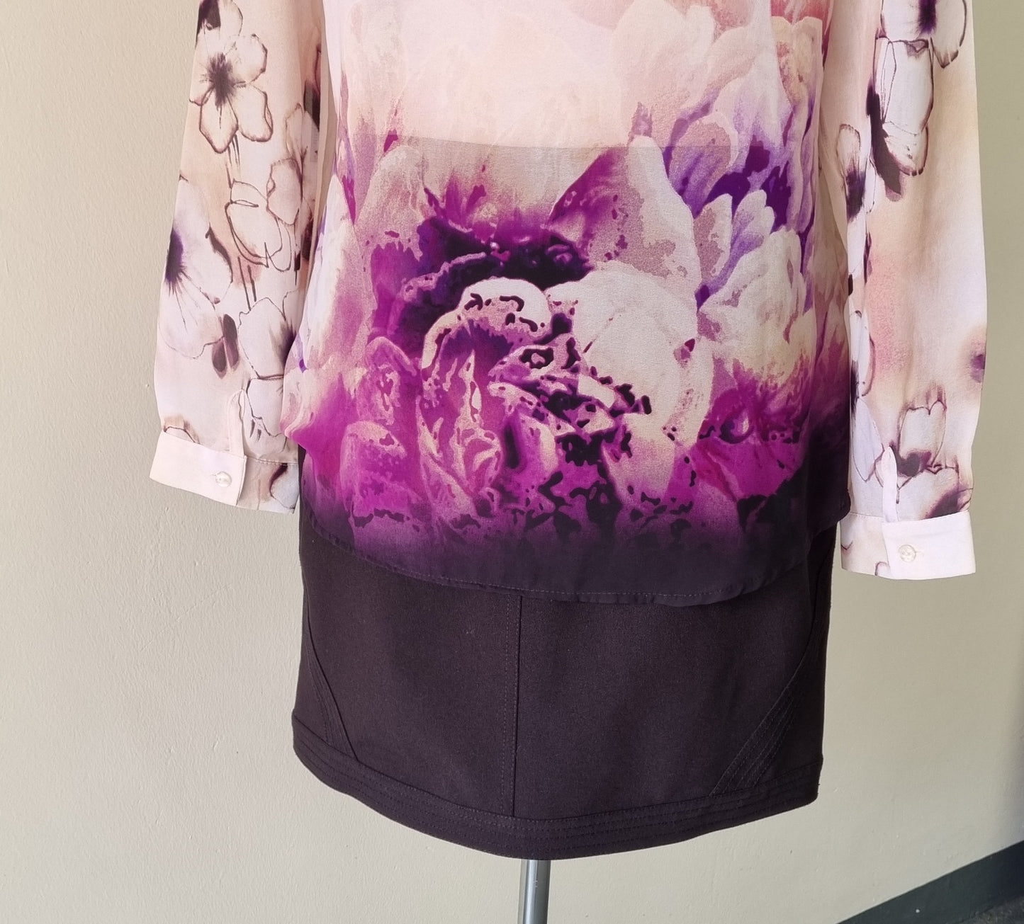 House of Envy - Beige & Purple front zip long sleeve blouse