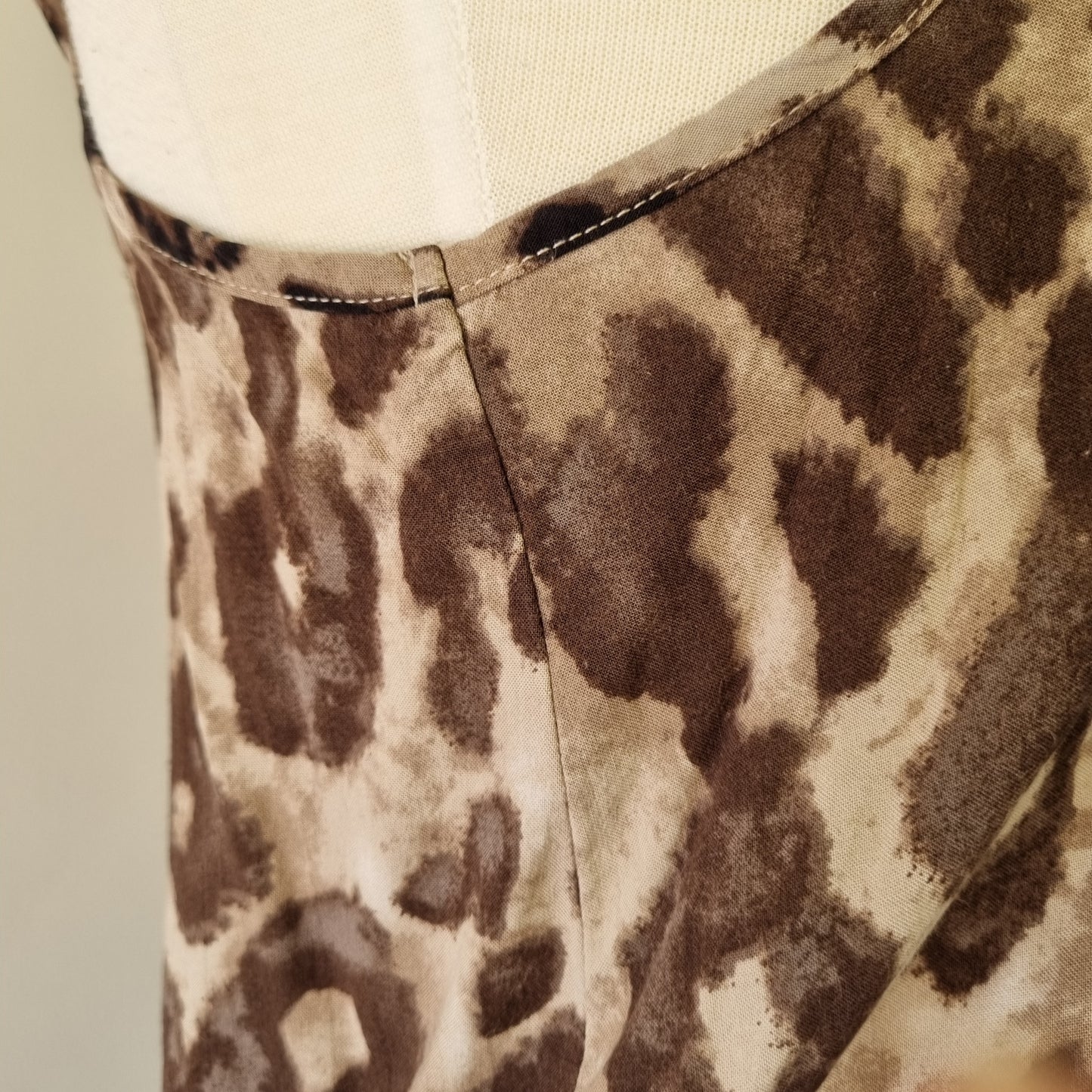 Milla - Brown & beige animal print sleeveless blouse with zip