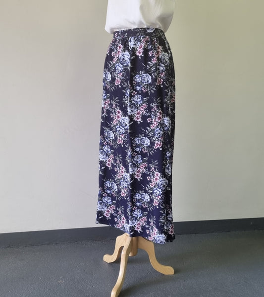 Cotton On - Blue & pink long skirt with size slits, band and zip.