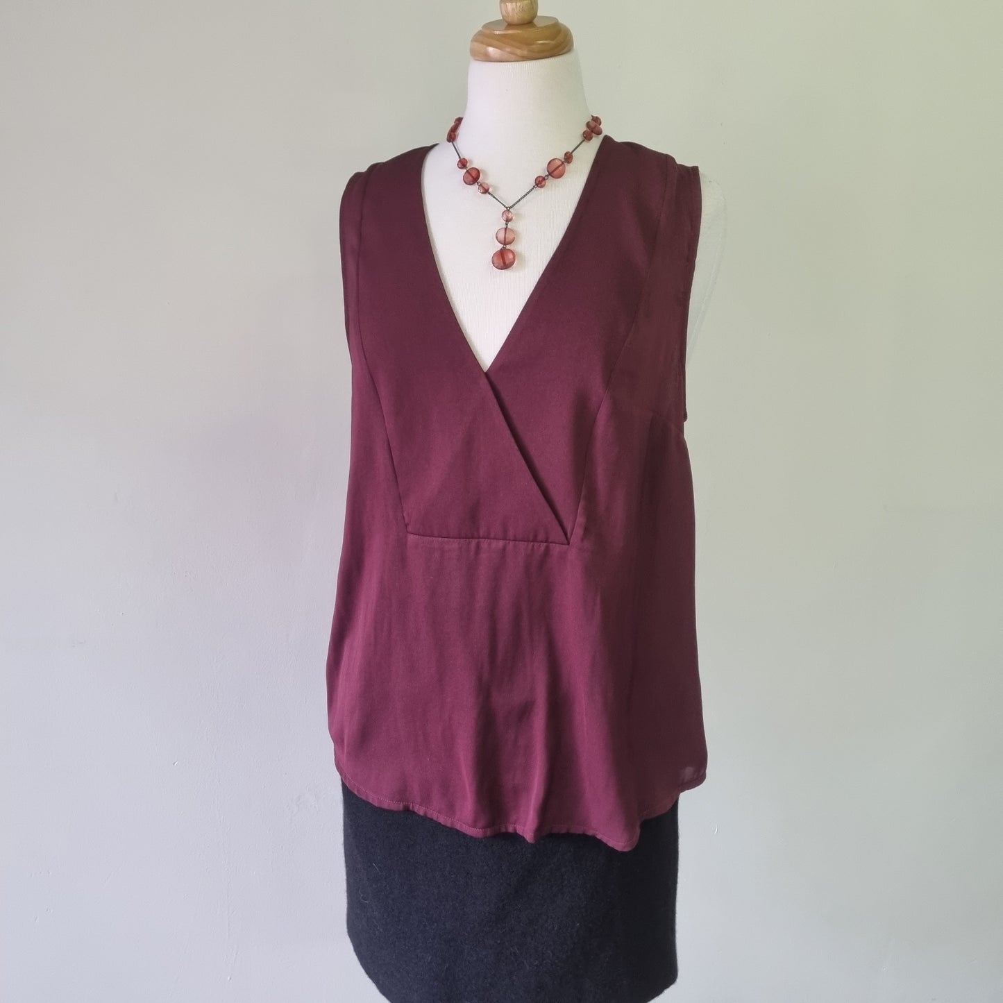 Witchery - Maroon sleeveless high low top