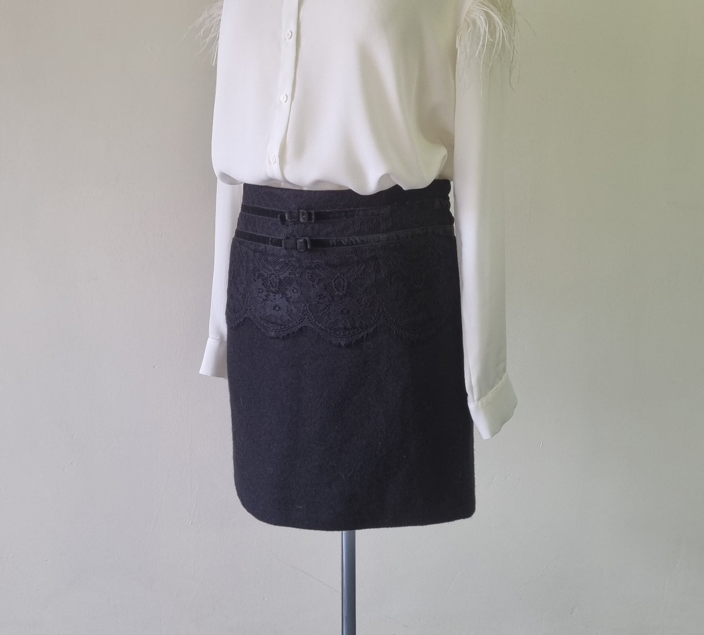 Jo Borkett - Black lined mini skirt with velvet bow trimmings