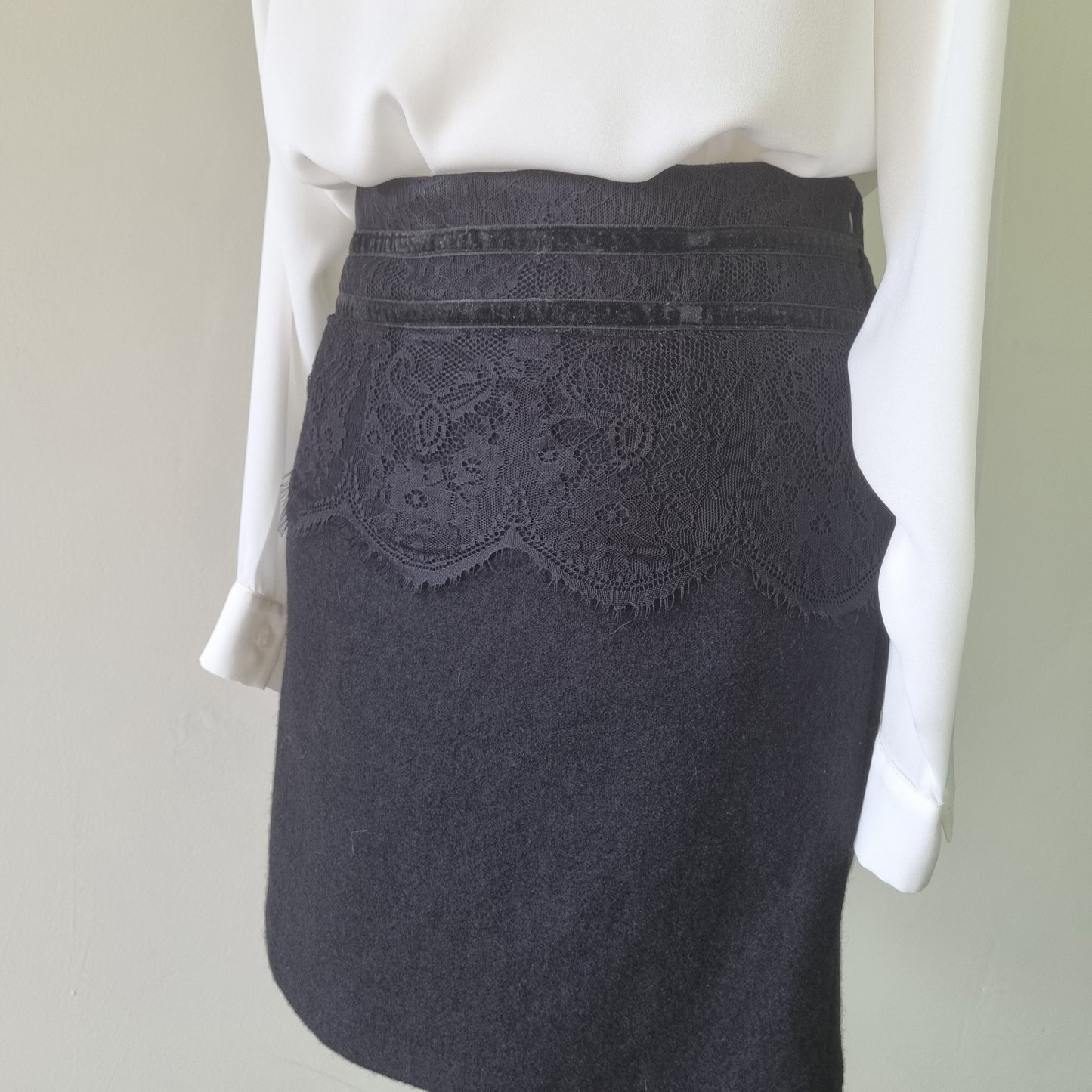 Jo Borkett - Black lined mini skirt with velvet bow trimmings