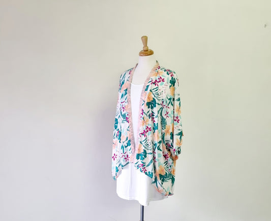 Cotton On Body - Beige, peach & green kimono