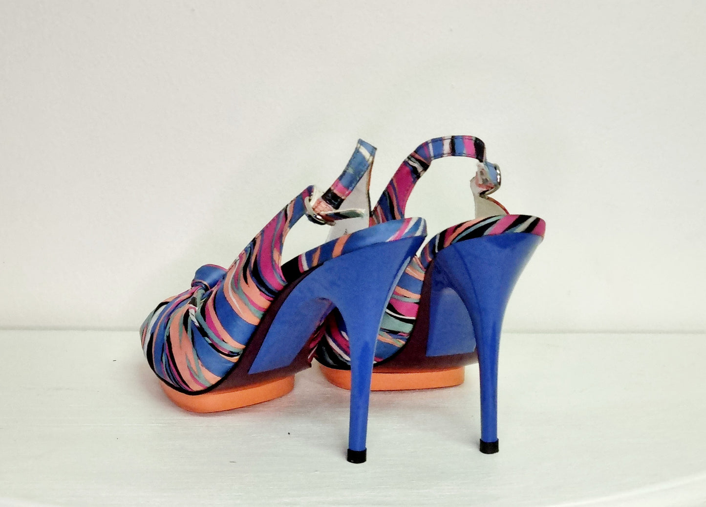 Errol Frendz Dusud - Multi colored sling back stiletto heels