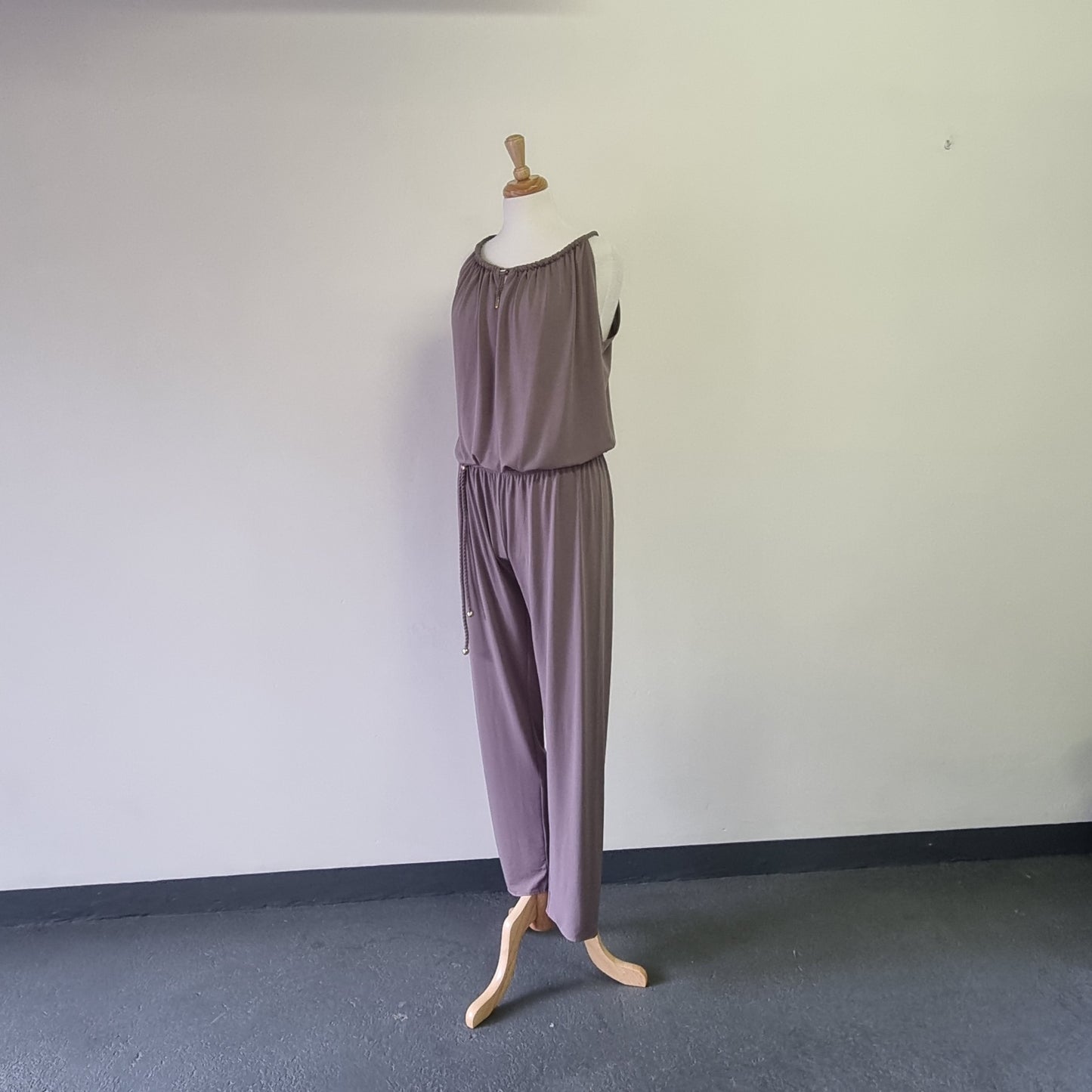 Magistral - Formal fawn strap jumpsuit
