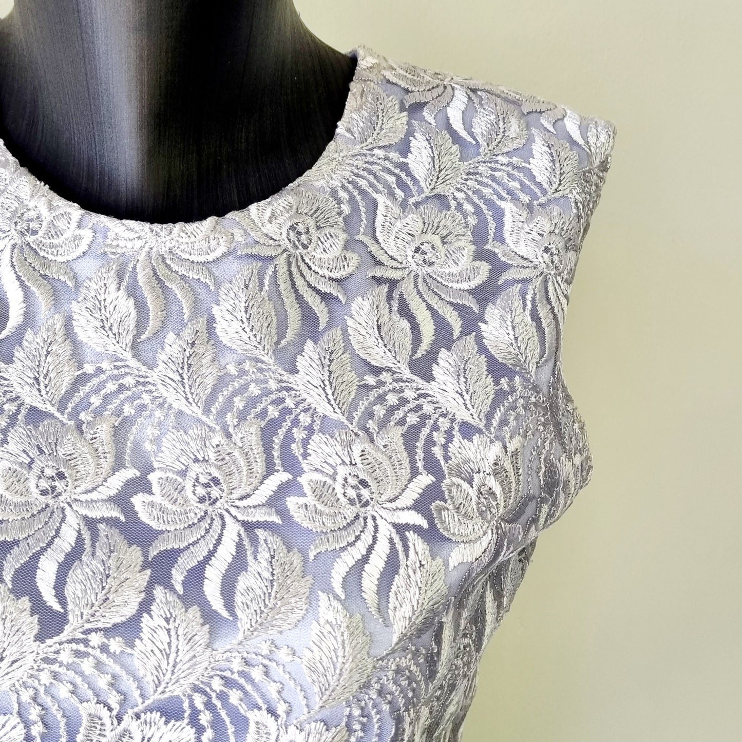 Hand Sewn - Mauve lace lined vintage sleeveless top.