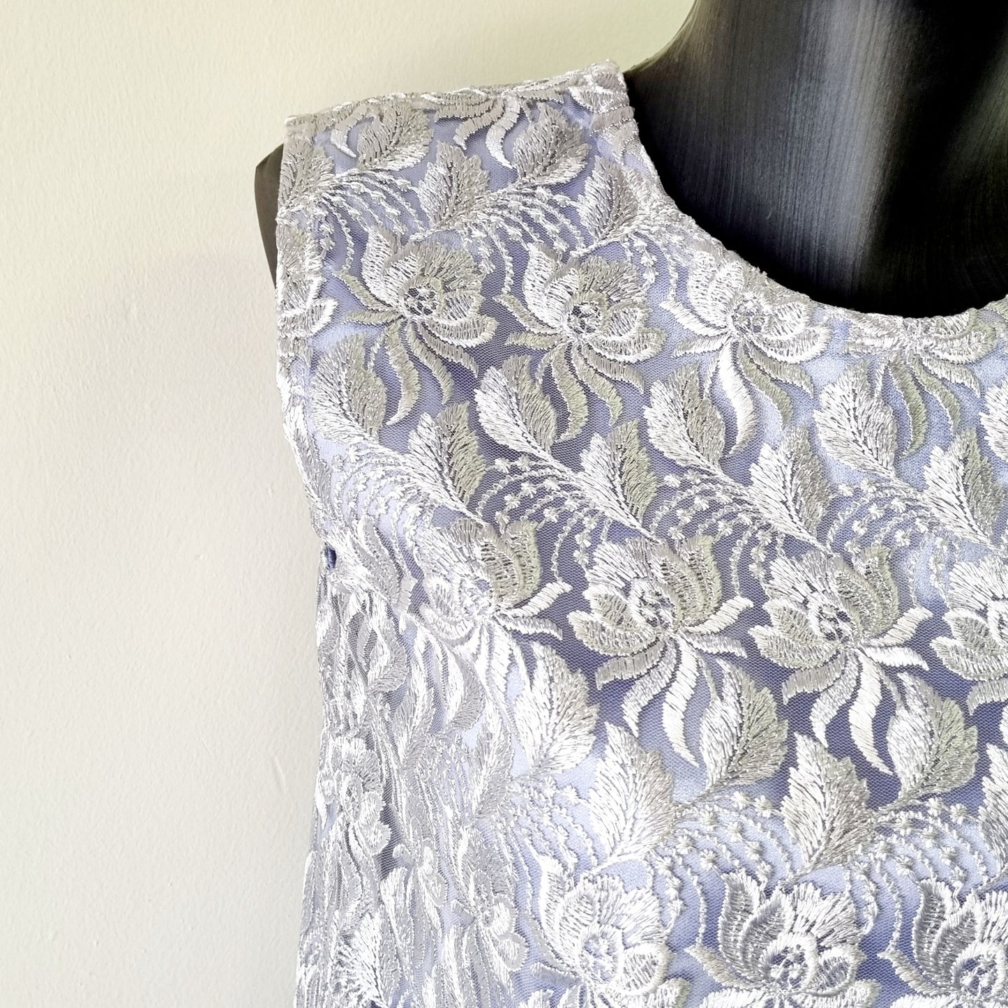 Hand Sewn - Mauve lace lined vintage sleeveless top.