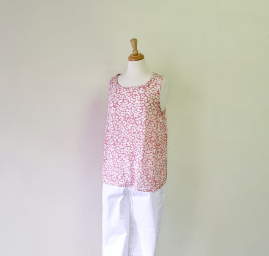 Real Woman - Pink & white sleeveless fun round necked blouse