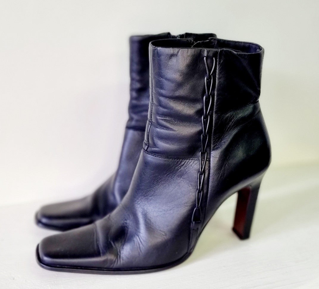 Shellys London - Classic dark brown leather heeled ankle boots with embellished side leather stitching.