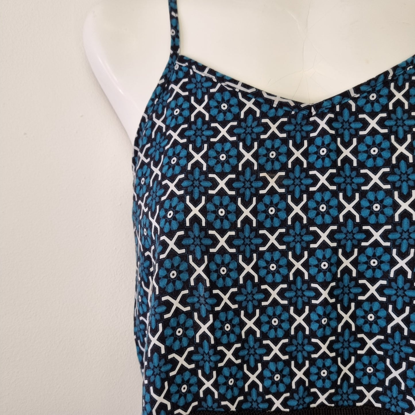 No Tag - Green & white strappy tassel top