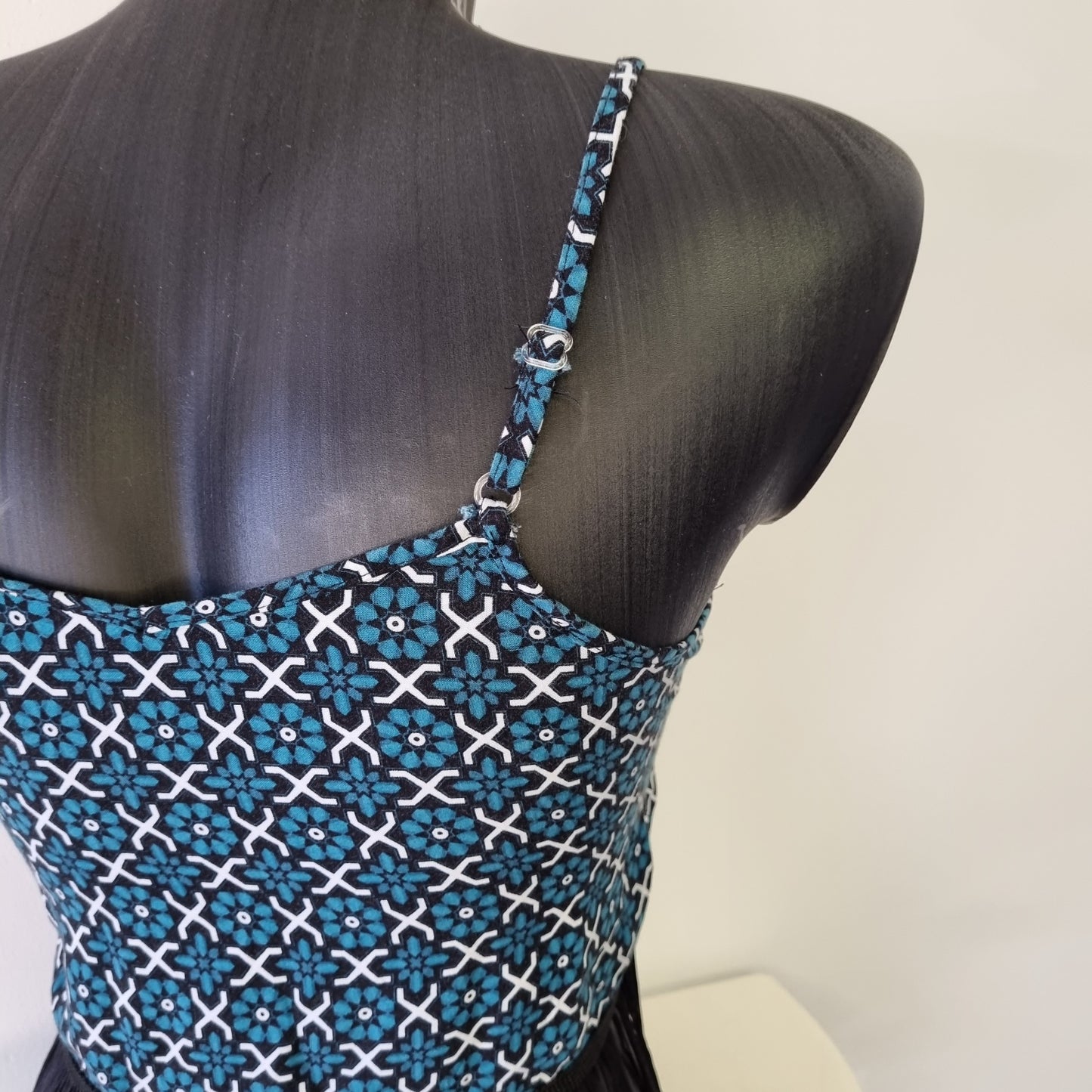 No Tag - Green & white strappy tassel top