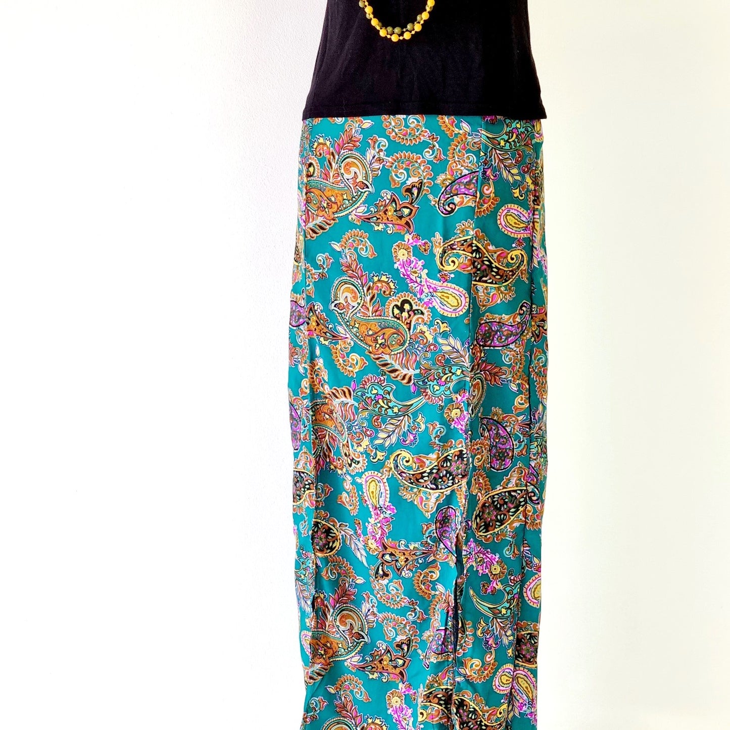 No Tag - Green & pink paisley patterned long skirt