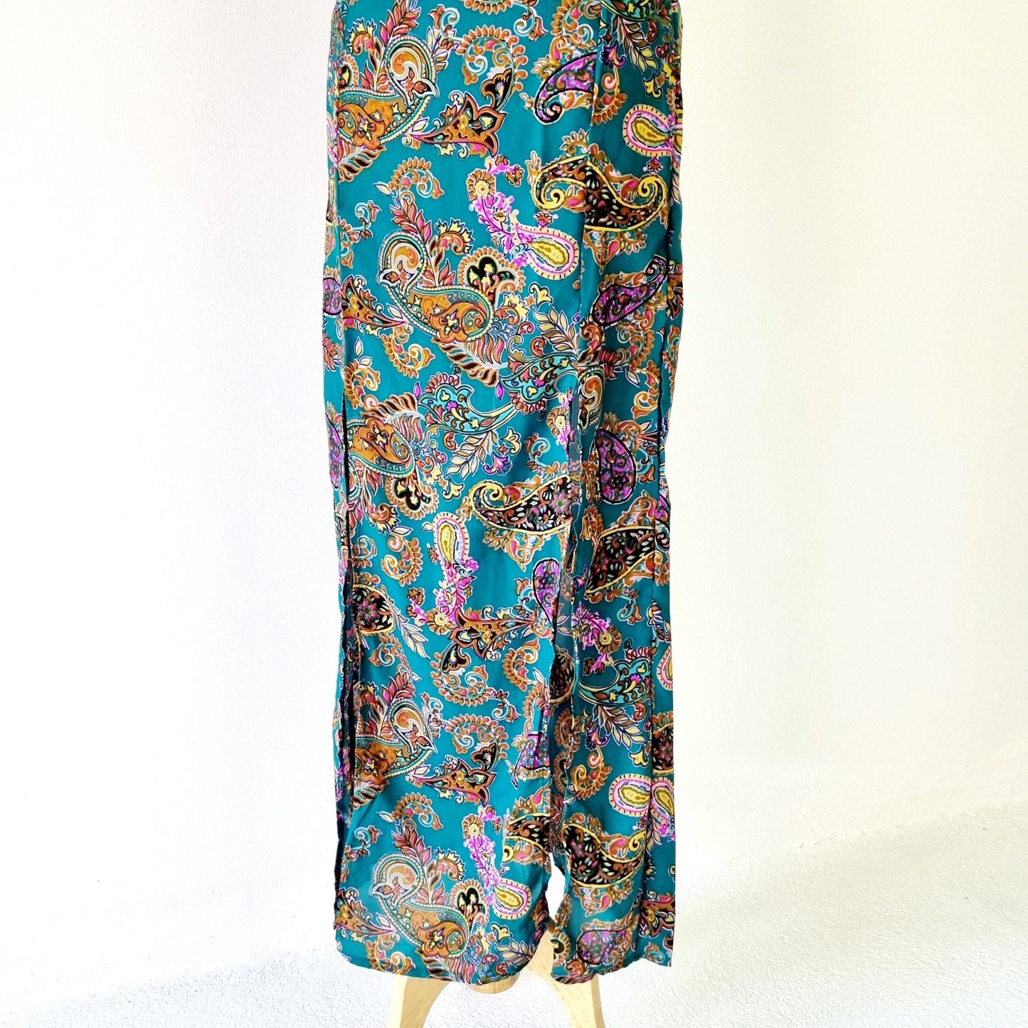 No Tag - Green & pink paisley patterned long skirt