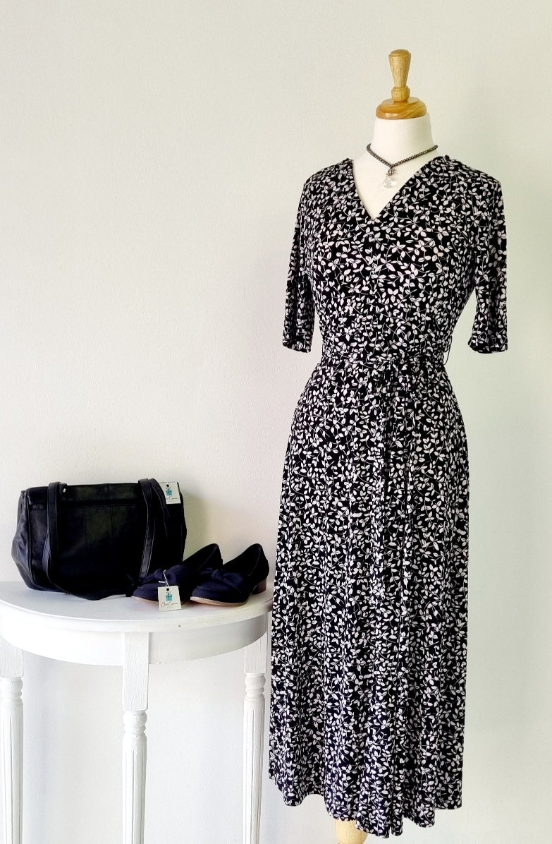 Chaus New York - Black & White 3/4 Sleeve Maxi Dress with belt