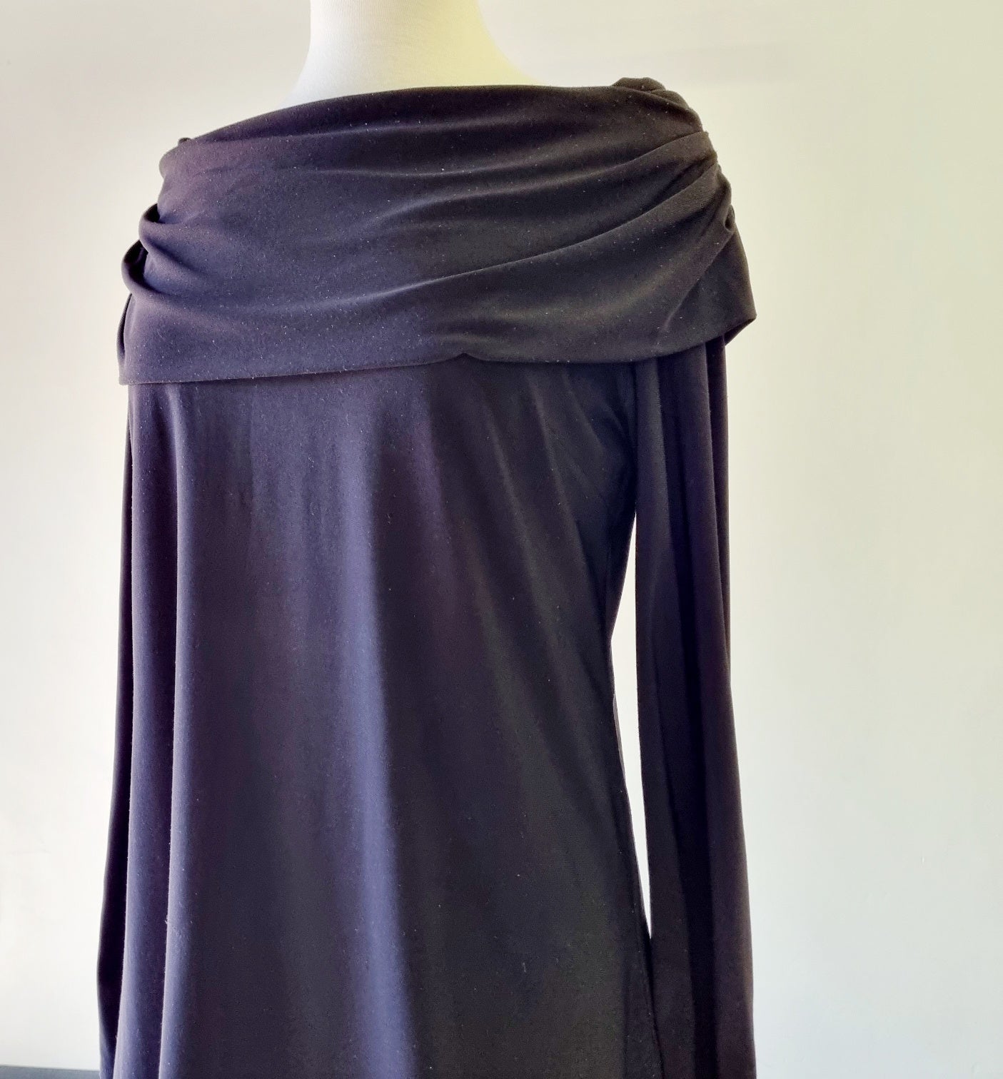 Prima Donna - Black yolk knee length cowl neck top