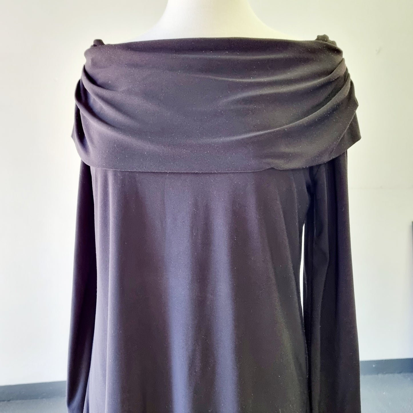 Prima Donna - Black yolk knee length cowl neck top