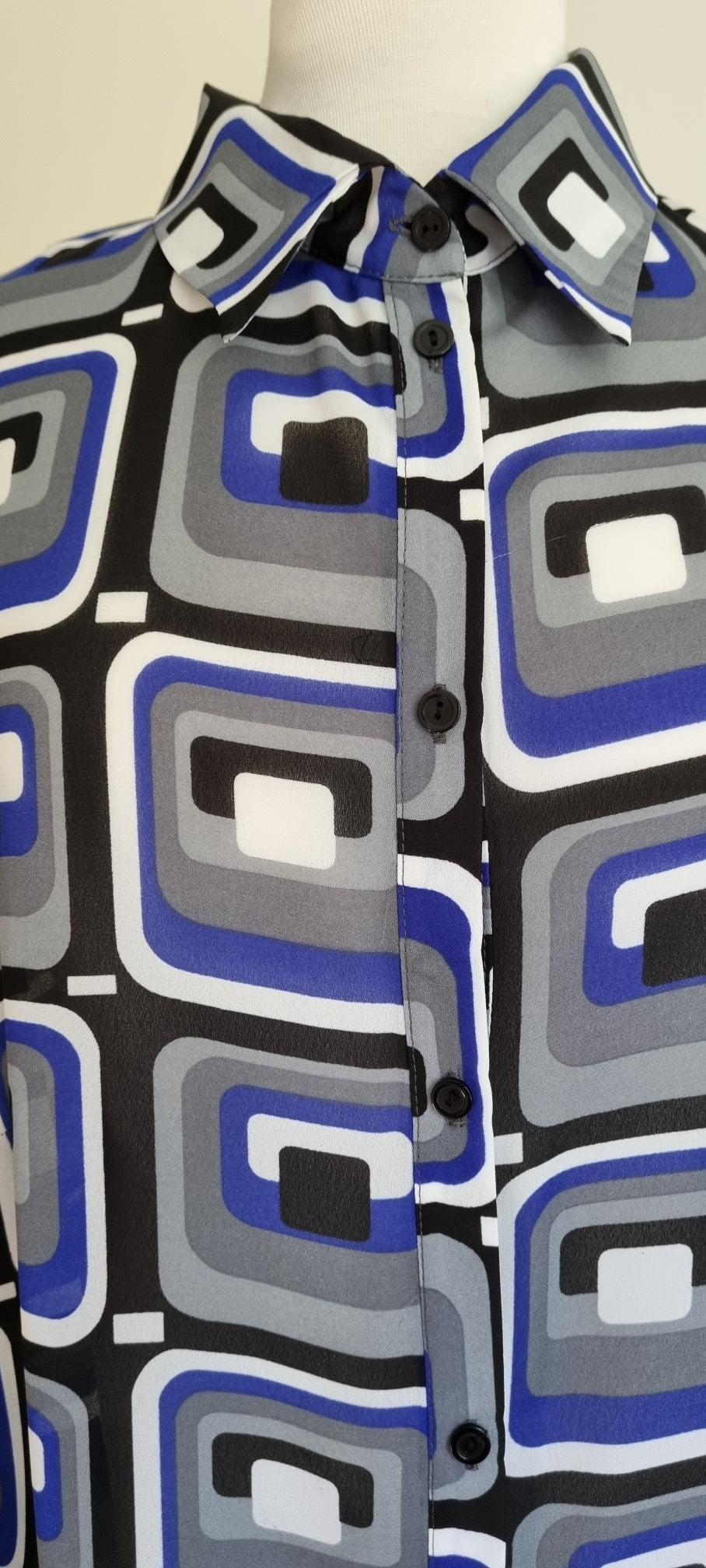 Donna Claire - Blue, black & white shirt