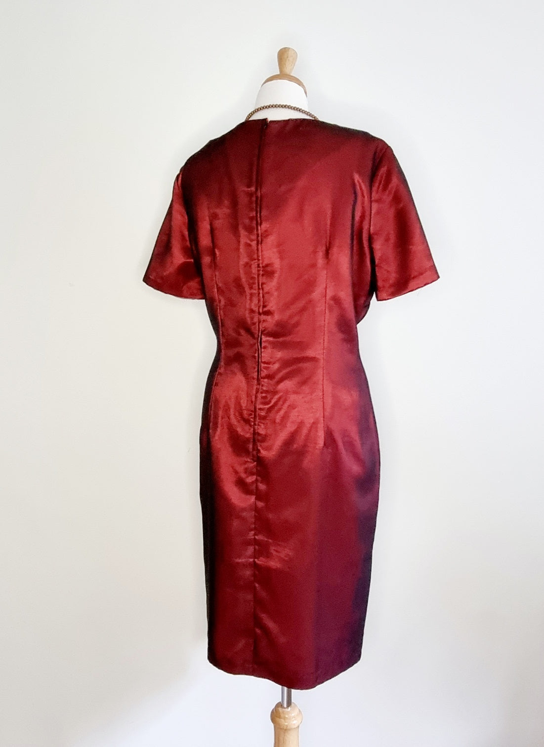 Mirien Hall - Vintage - Classic Midi Burgundy dress