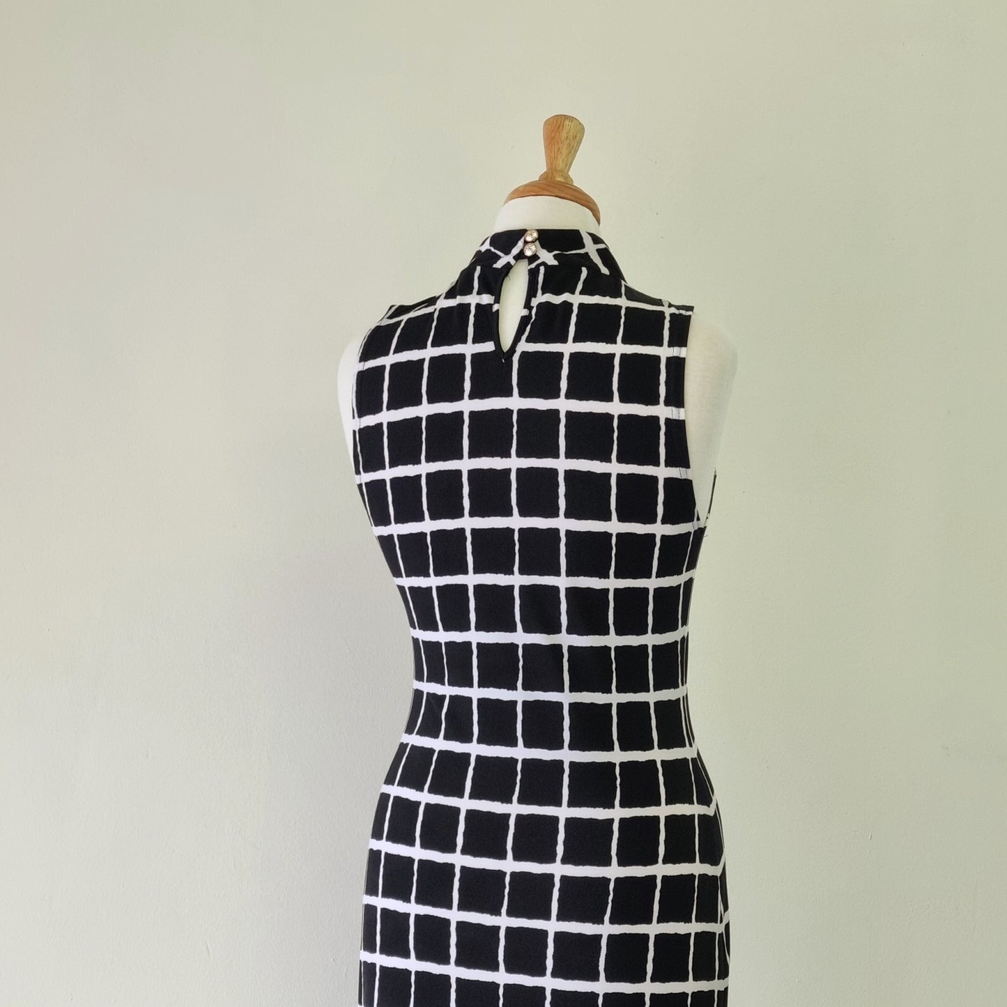 Revenge - Black & white sleeveless midi dress